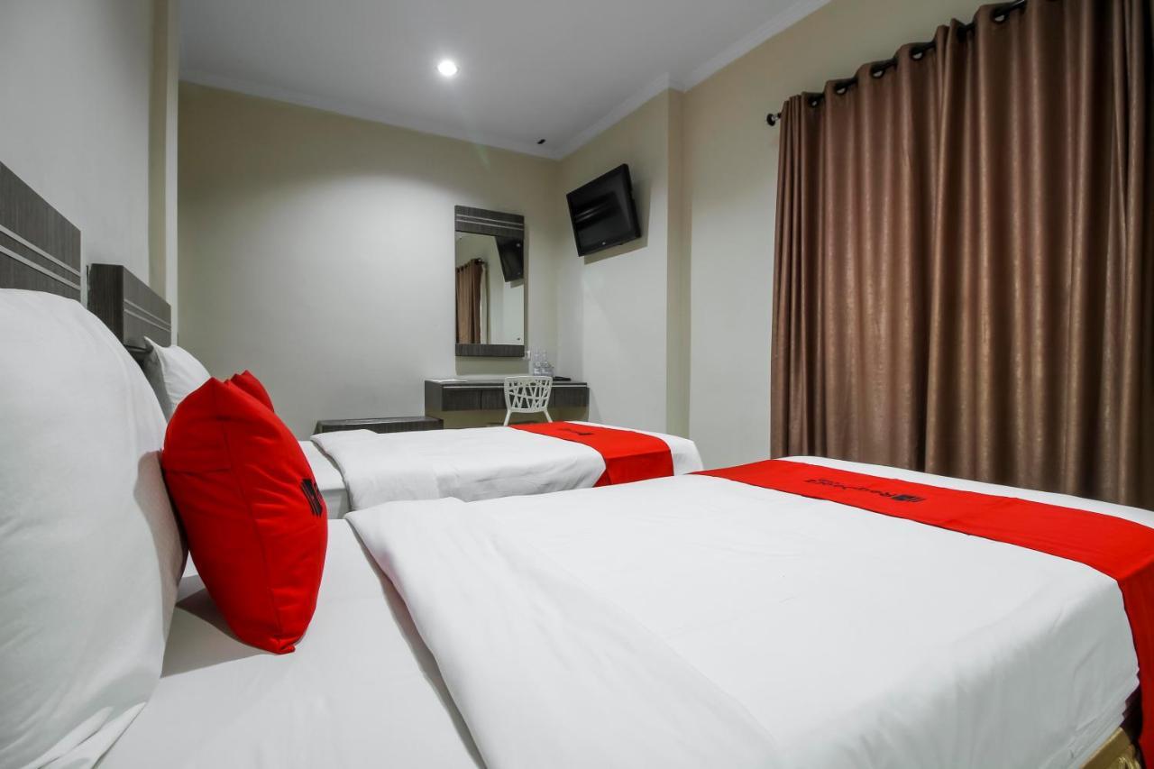 Reddoorz Plus Syariah @ Jalan Sriwijaya Medan Kültér fotó