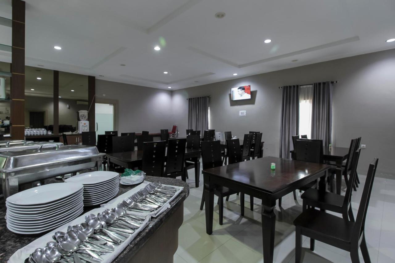 Reddoorz Plus Syariah @ Jalan Sriwijaya Medan Kültér fotó