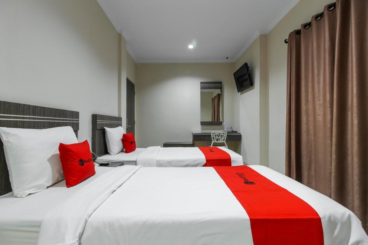 Reddoorz Plus Syariah @ Jalan Sriwijaya Medan Kültér fotó