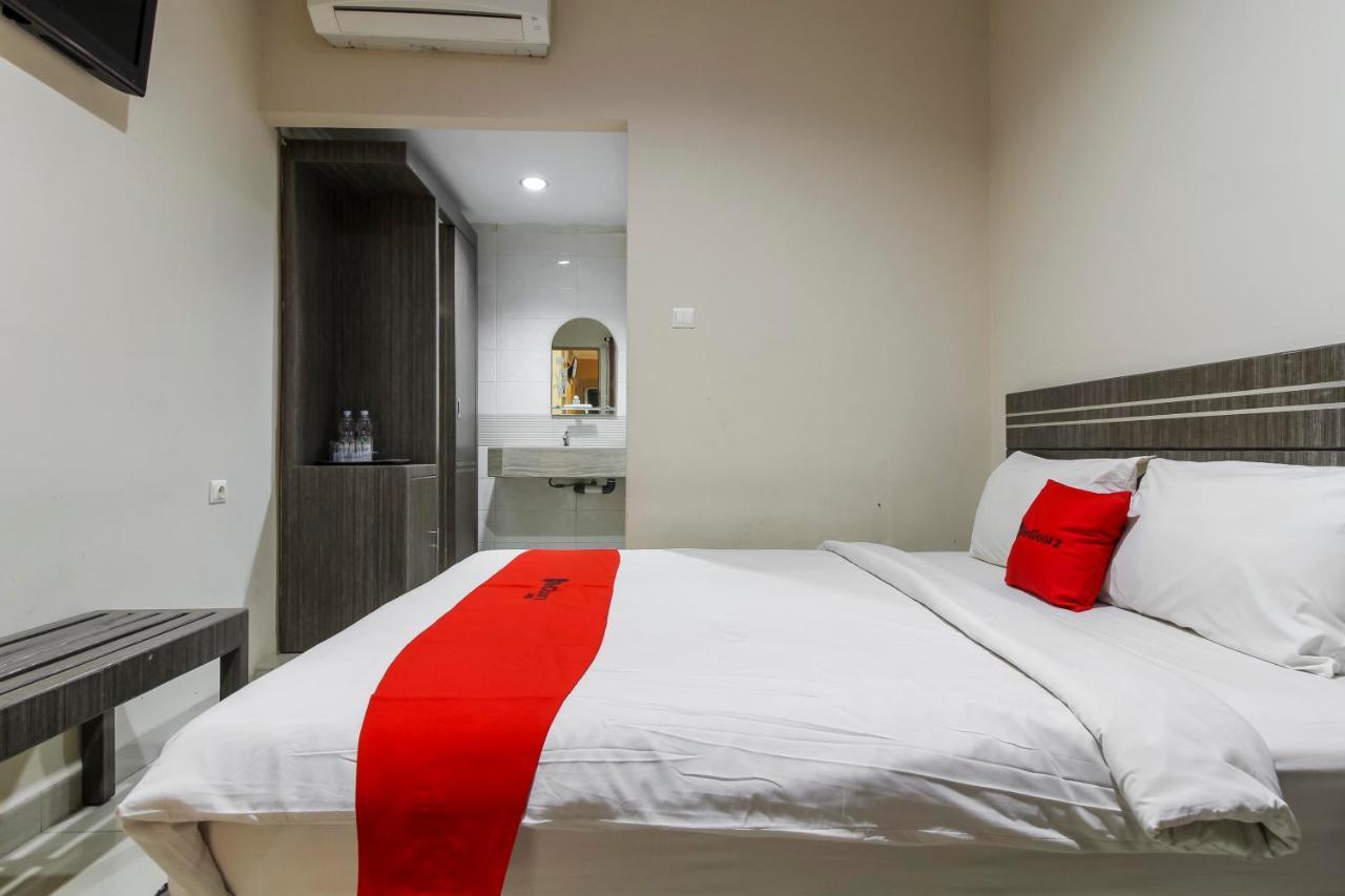 Reddoorz Plus Syariah @ Jalan Sriwijaya Medan Kültér fotó