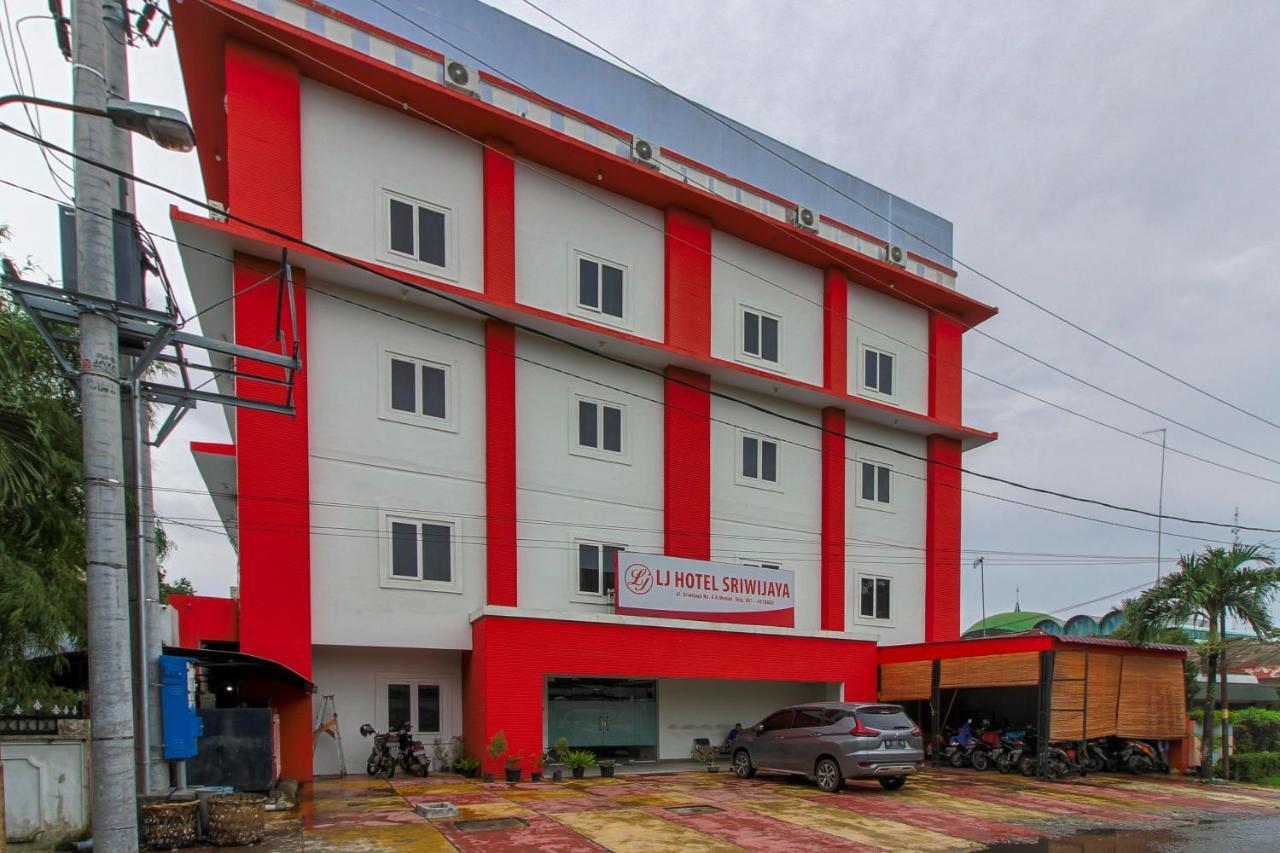 Reddoorz Plus Syariah @ Jalan Sriwijaya Medan Kültér fotó