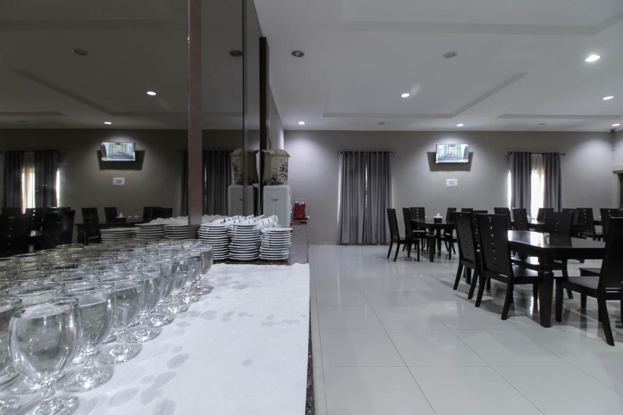 Reddoorz Plus Syariah @ Jalan Sriwijaya Medan Kültér fotó