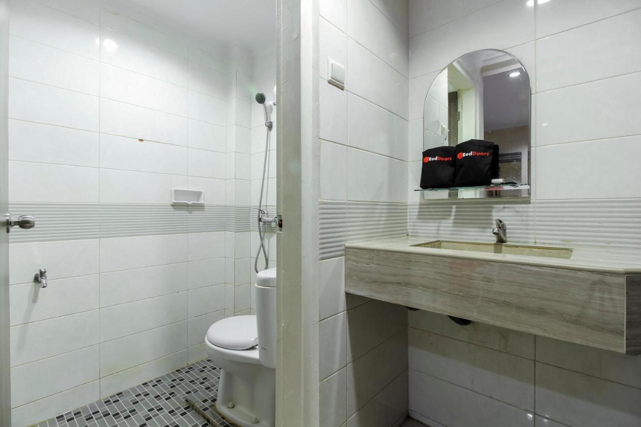 Reddoorz Plus Syariah @ Jalan Sriwijaya Medan Kültér fotó