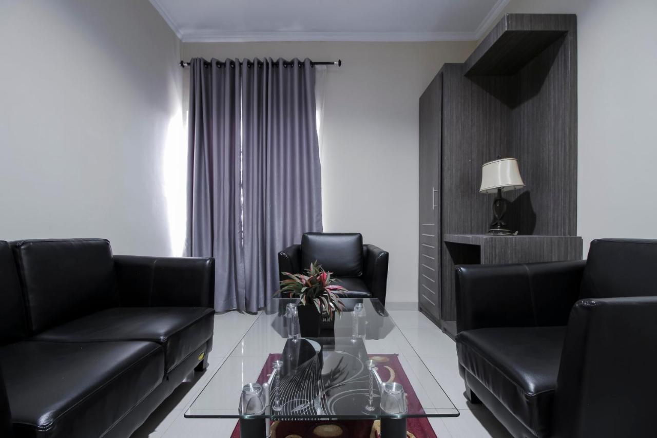 Reddoorz Plus Syariah @ Jalan Sriwijaya Medan Kültér fotó
