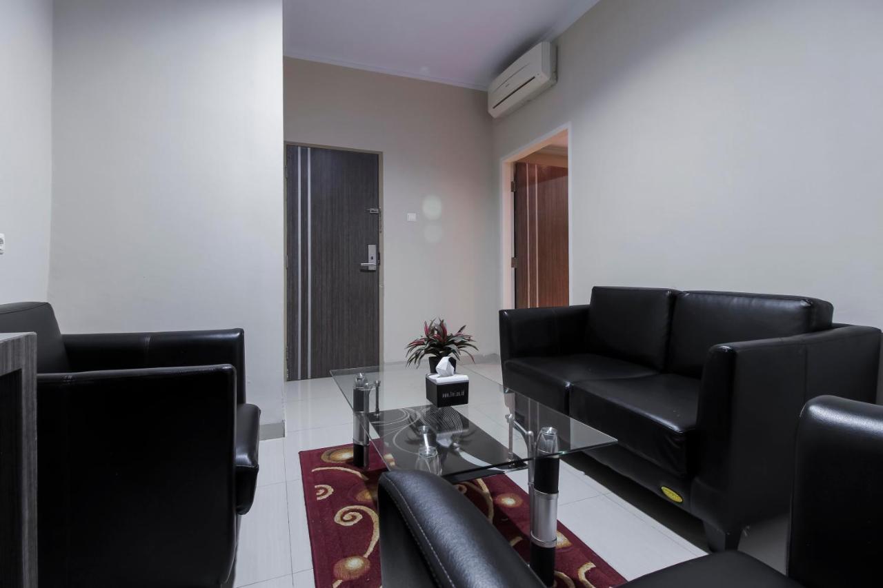 Reddoorz Plus Syariah @ Jalan Sriwijaya Medan Kültér fotó